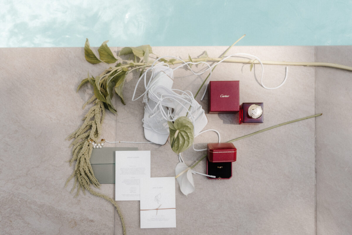 Elegante Hochzeit auf dem Pooldeck im Morrhof Großkarlbach