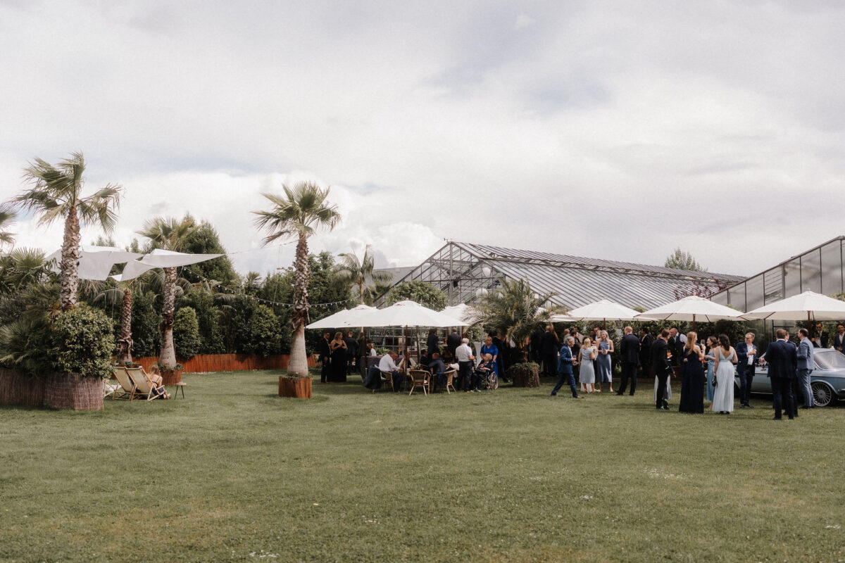 Fine Art Hochzeitsfotografie im modernen Gewächshaus