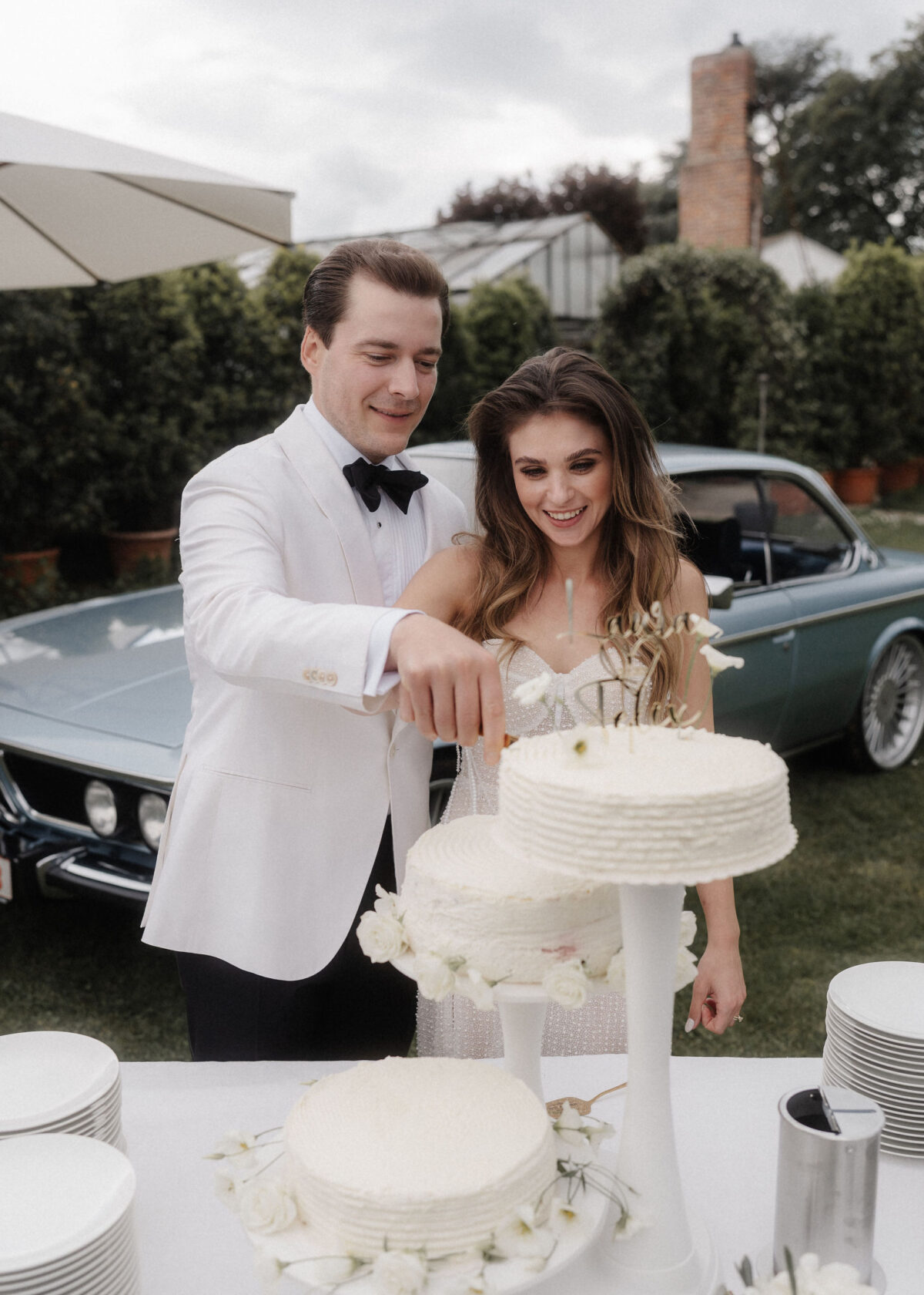 Elegante Hochzeitsdetails im Glashaus bei Dächer Events